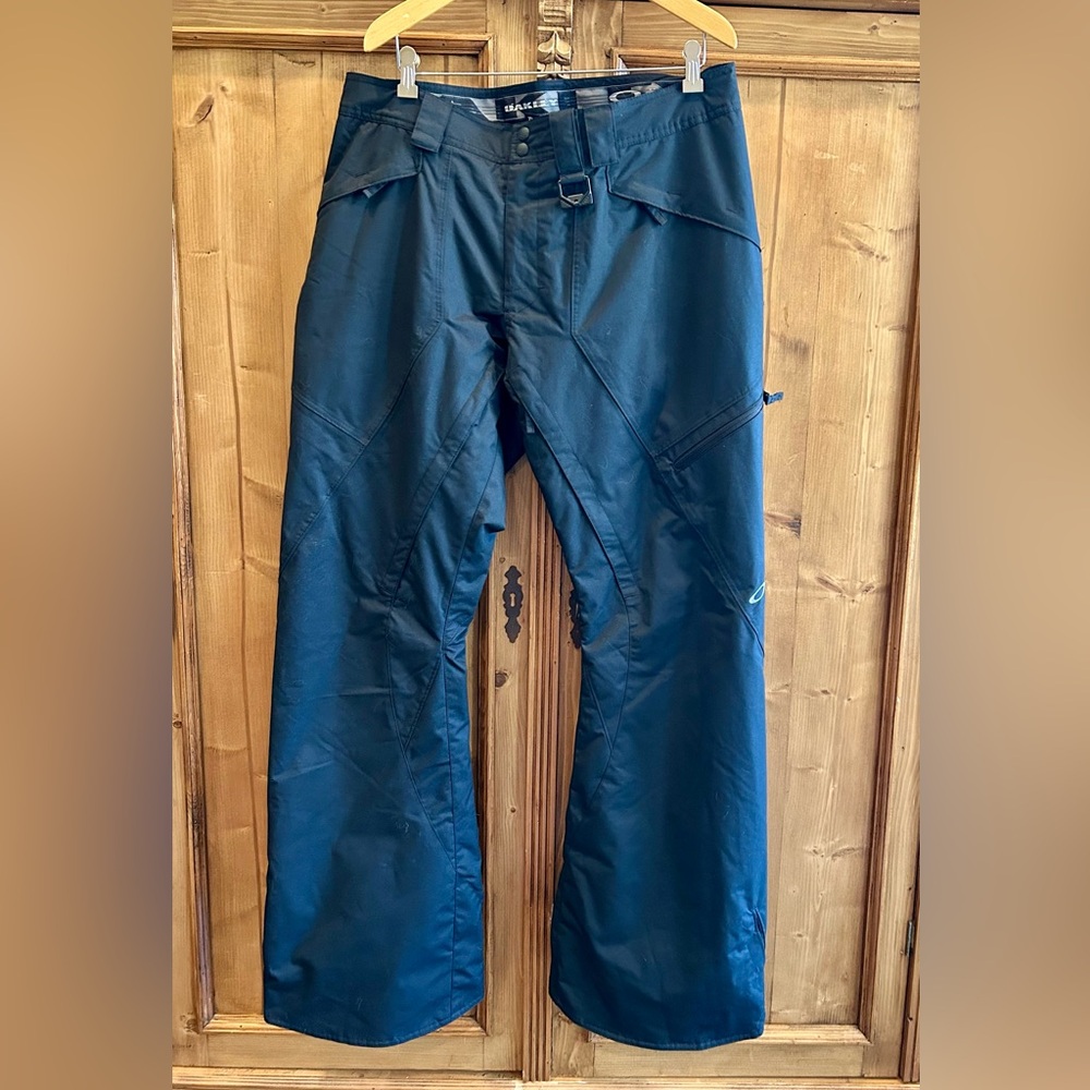 Oakley snow pants (men’s)